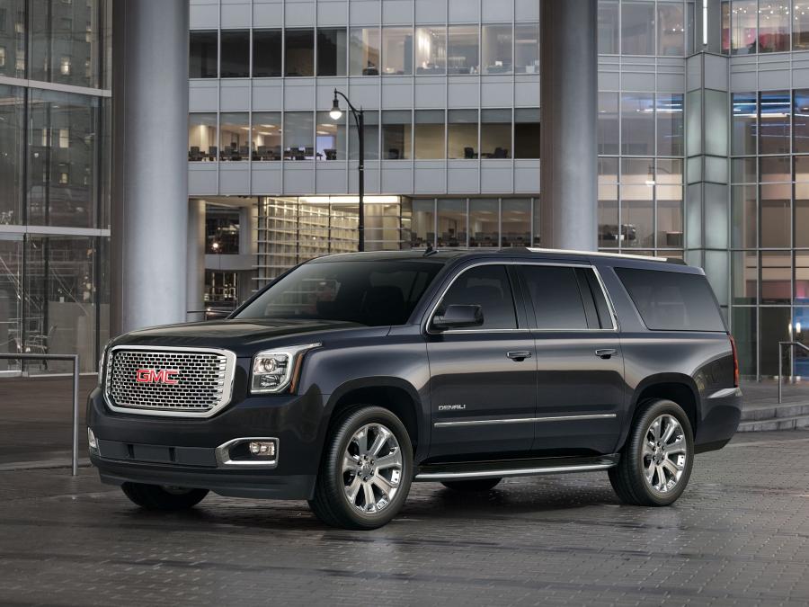  GMC Yukon XL Denali 2015 года  (фото 2 из 20)